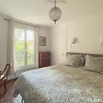 Charming - One-Bedroom Apartment In Paris 5Th