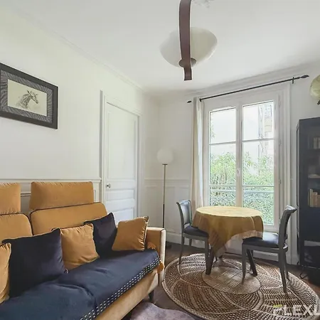 Charming - One-bedroom In 5th Parigi