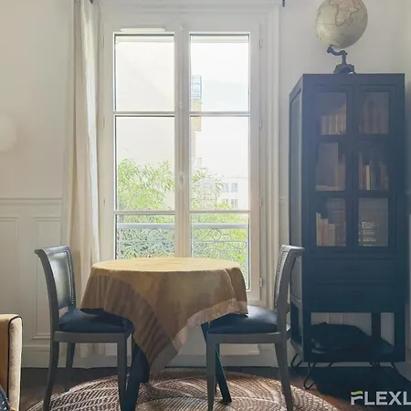 Charming - One-bedroom In 5th Appartamento