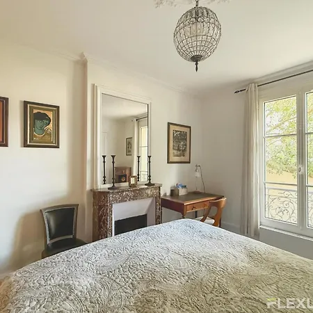 Charming - One-bedroom In 5th Parigi