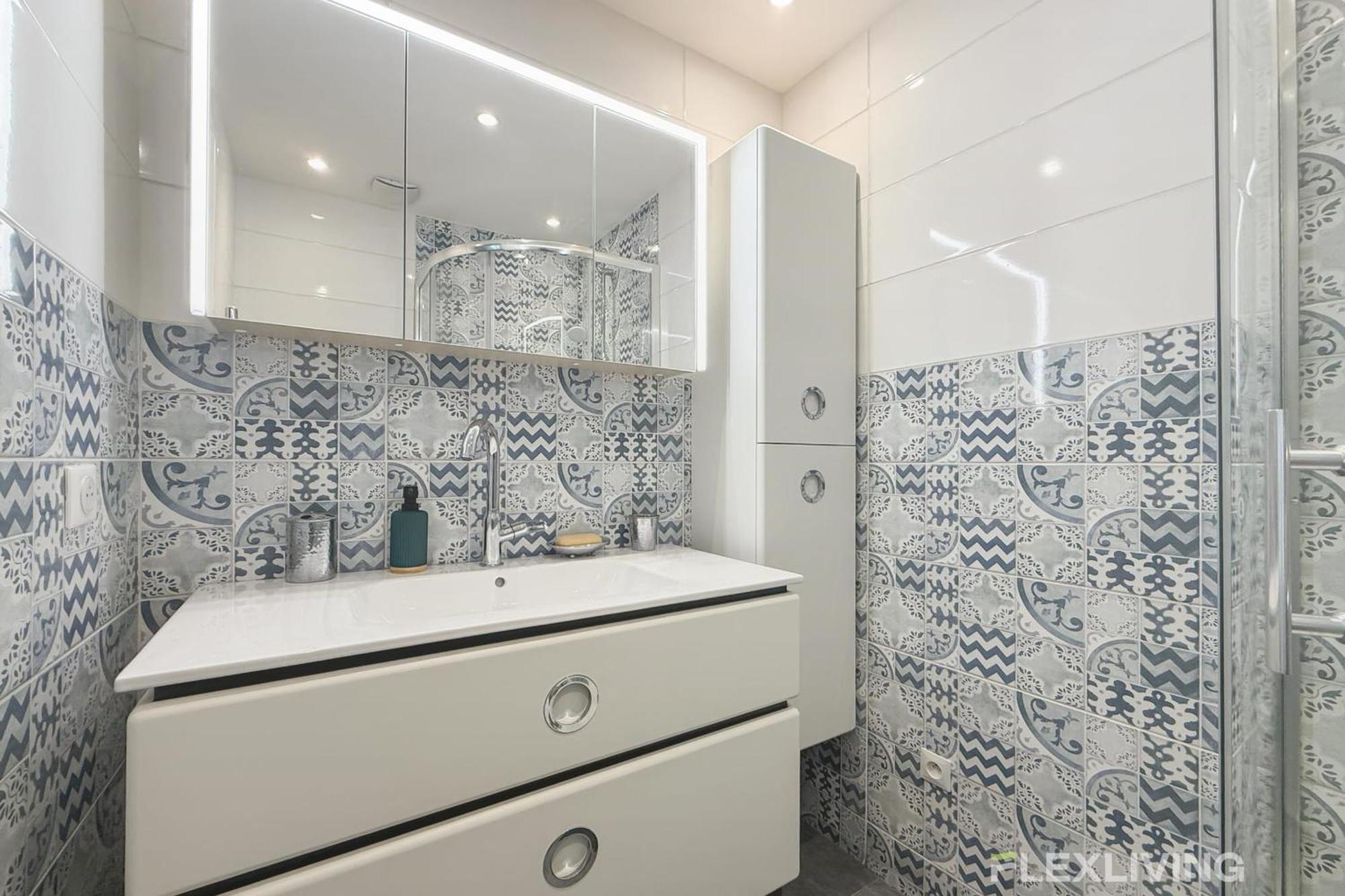 Charming - One-bedroom In 5th